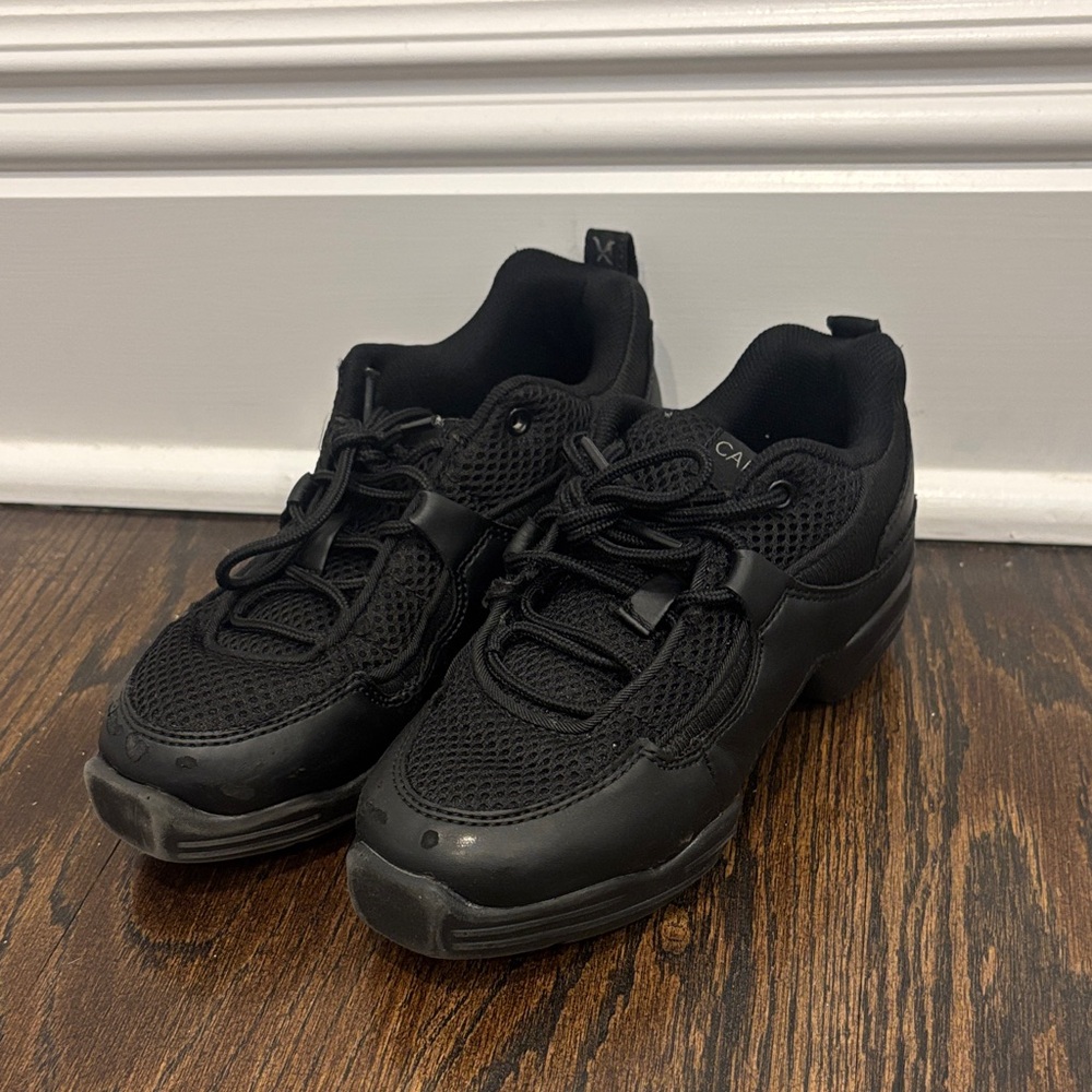 Capezio Kids Jazz Black Sneakers Size 4
